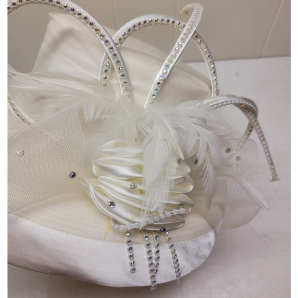 Vintage Donna Vinci White Ramie Hat Rhinestone Loops Feathers Church Derby - Picture 5 of 11